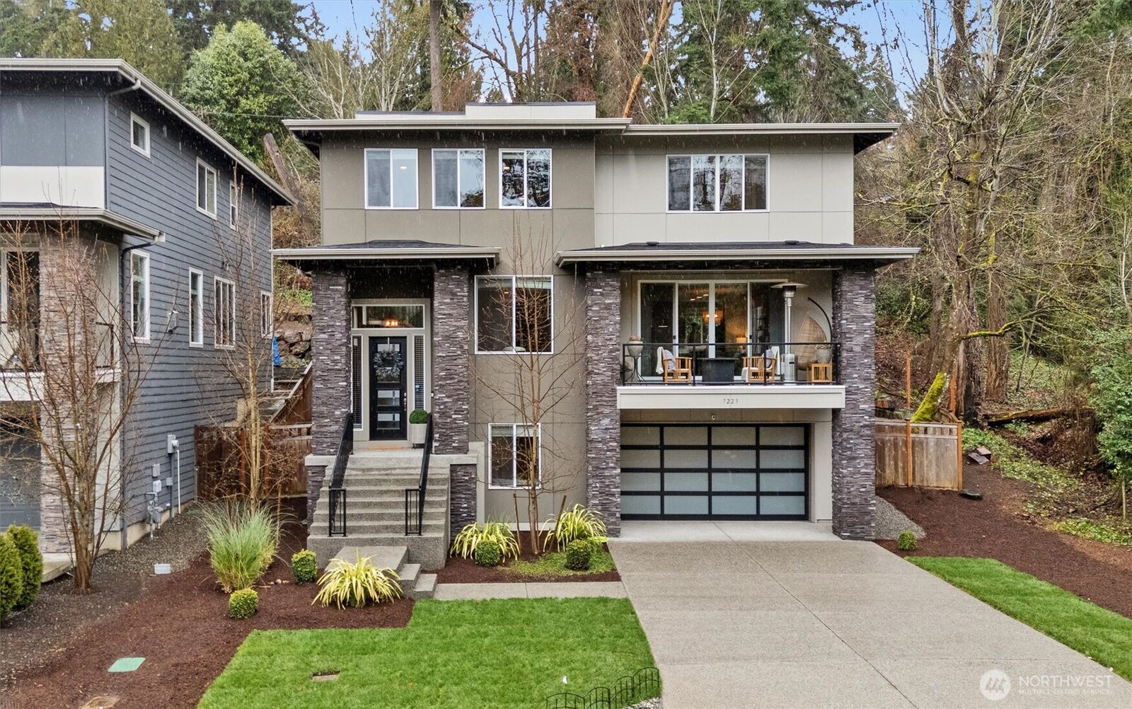 Property Photo:  7223 NE 118th Court  WA 98034 