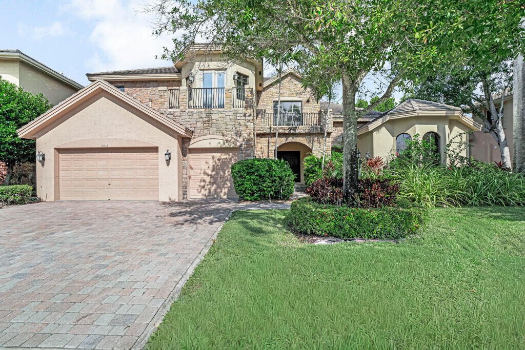 Property Photo:  10513 Versailles Boulevard  FL 33449 