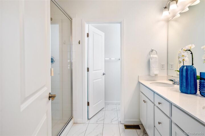 Property Photo:  1828 S Poplar Court  CO 80224 