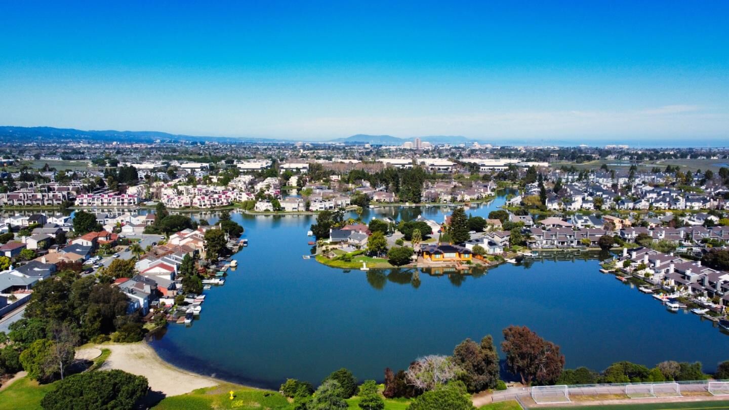 Property Photo:  516 Cringle Drive  CA 94065 