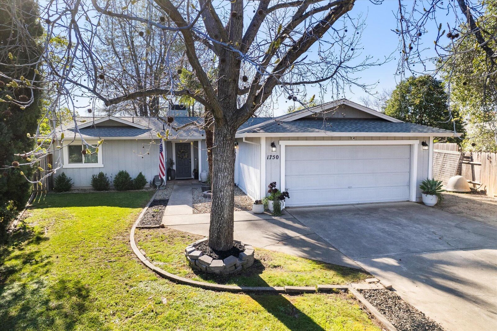 Property Photo:  1750 Hawthorne Court  CA 96002 