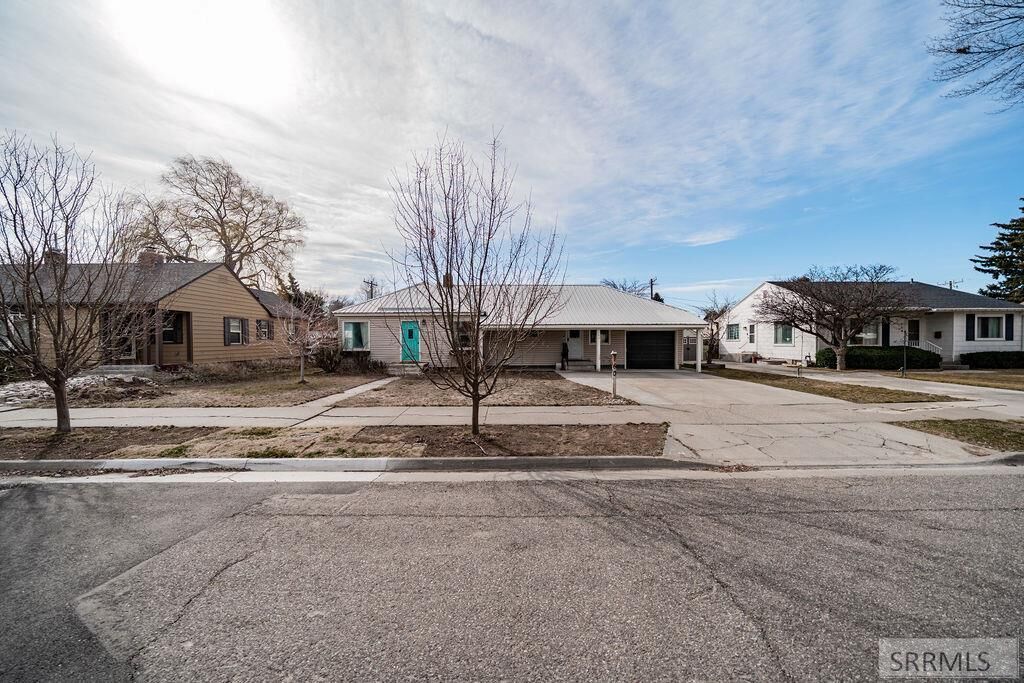 Property Photo:  160 E 24th Street  ID 83404 