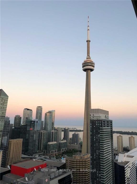 Property Photo: 125 Blue Jays Way 4910 ON M5V 0N5