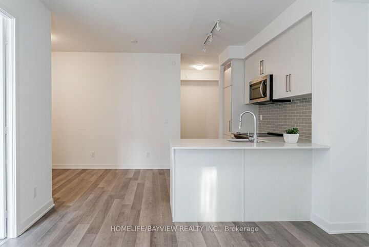 Property Photo: 5180 Yonge Street 912 ON M2N 0K5