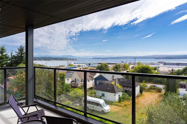 Property Photo: 45 Haliburton St #304 BC V9R 4V6