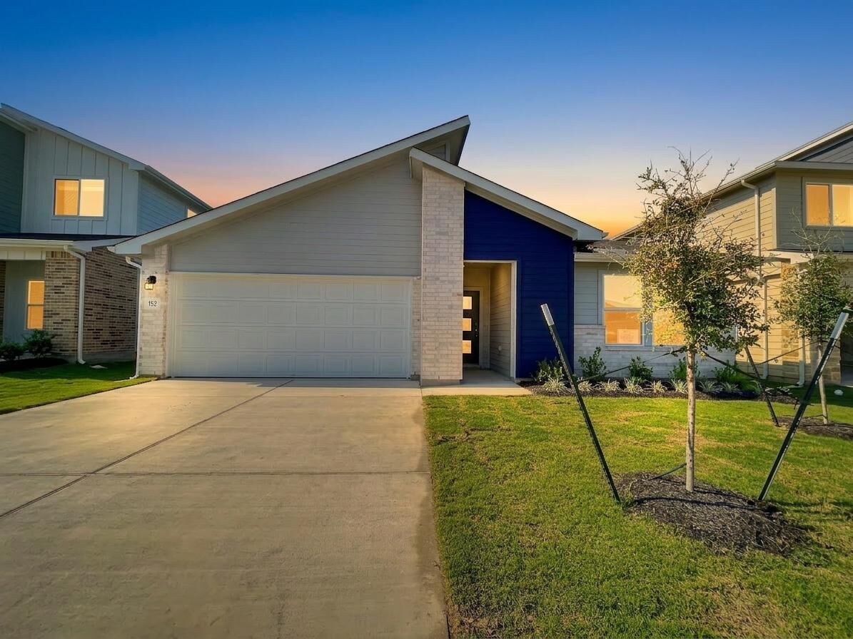 Property Photo:  152 Gablynn Cove  TX 78640 