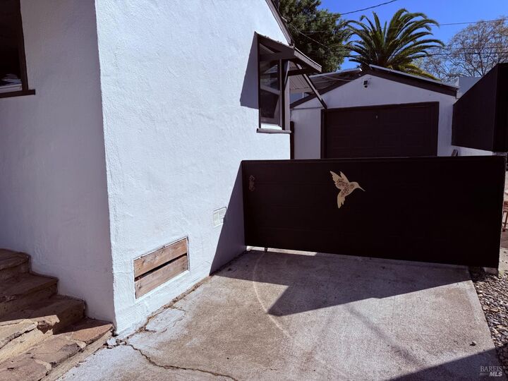 Property Photo: 1208 Amador Street CA 94590