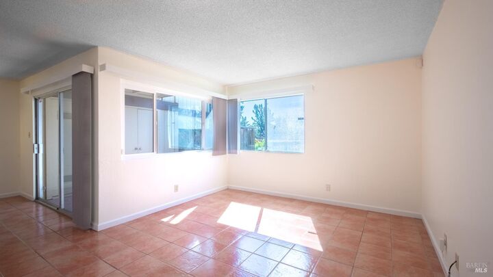 Property Photo: 355 Parkview Terrace B7 CA 94589