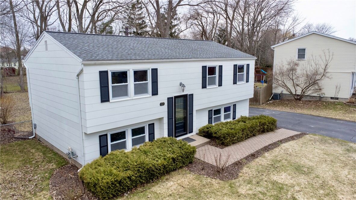 Property Photo:  17 Saveria Drive  NY 14468 