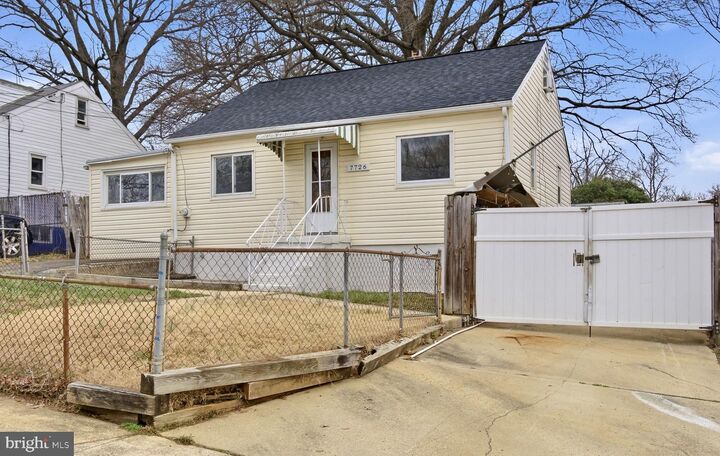 Property Photo: 7726 Emerson Road MD 20784