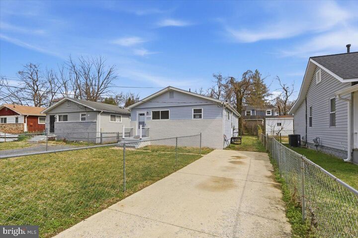 Property Photo: 405 Birchleaf Avenue MD 20743