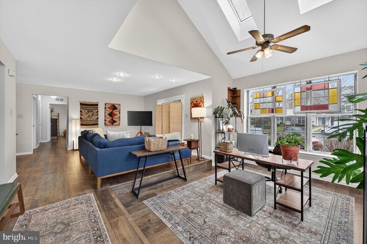 Property Photo:  901 Oliphant Lane A  NJ 08054 