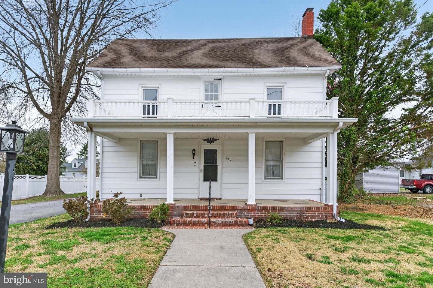Property Photo:  707 E Jewell Street  DE 19940 