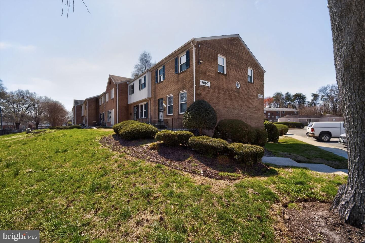Property Photo: 1701 Addison Road S MD 20747