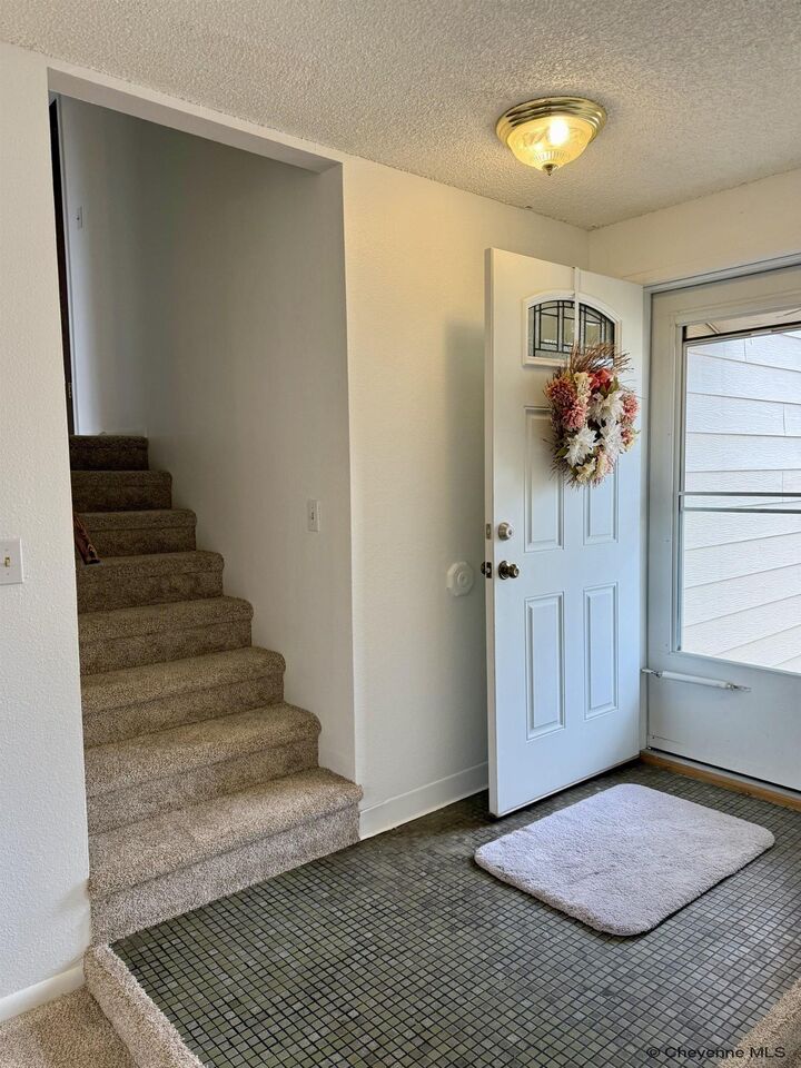 Property Photo: 101 Applewood Ct WY 82009