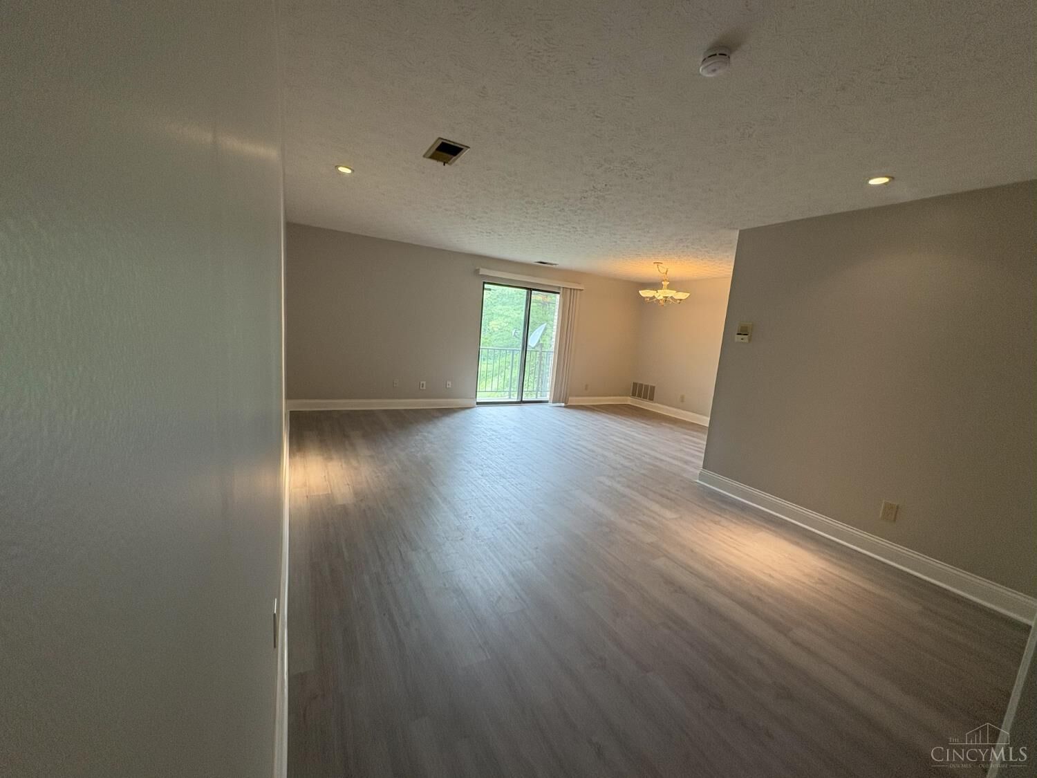 Property Photo:  7234 Creekview Drive  OH 45247 