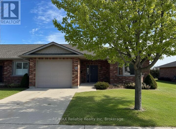 15 Bayfield Mews Lane — photo 1