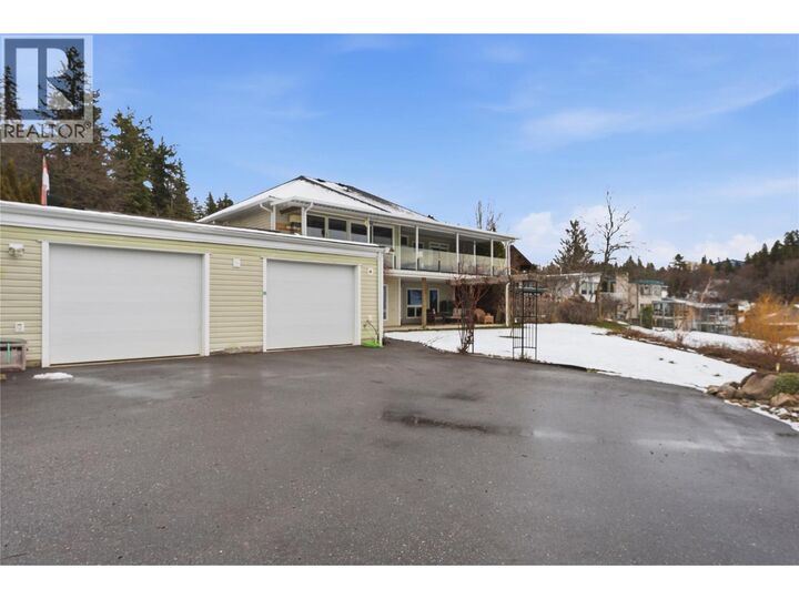 Property Photo:  1660 28 Avenue Northeast  BC V1E 3X2 