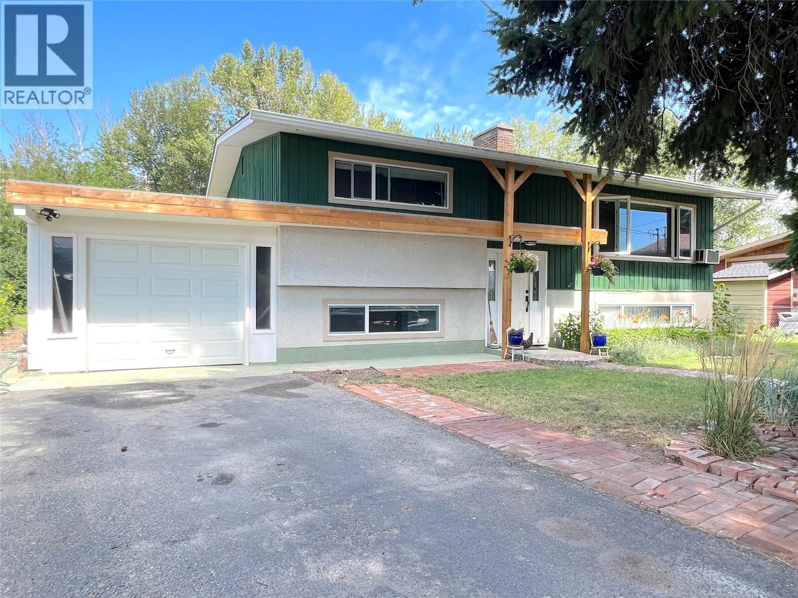 Property Photo:  4030 San Clemente Avenue  BC V0H 1X6 