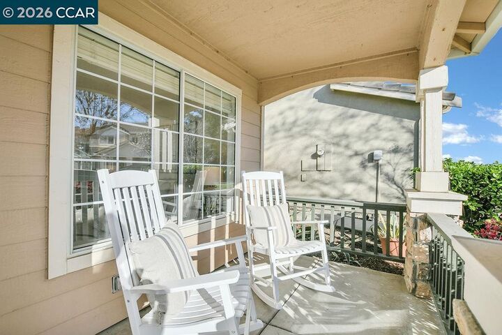 Property Photo: 326 Liveoak Court CA 94553