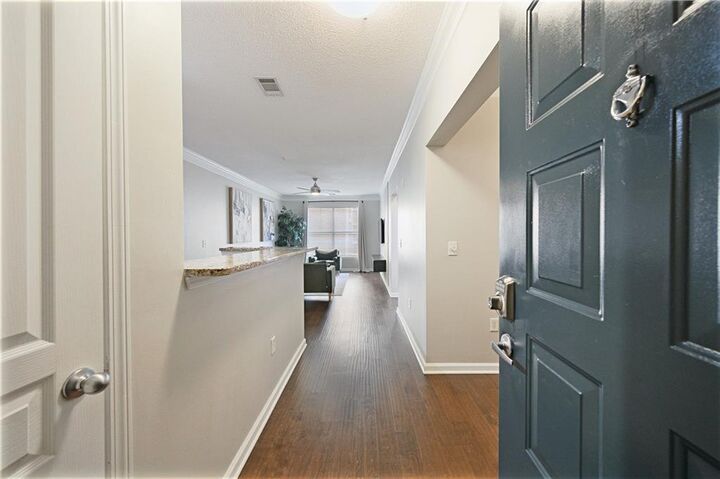 Property Photo:  10 Perimeter Summit Boulevard NE 2212  GA 30319 