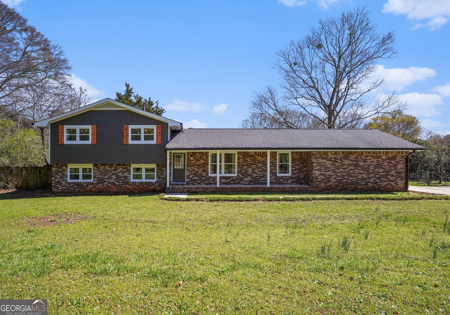 Property Photo:  8832 Twin Oaks Drive  GA 30236 