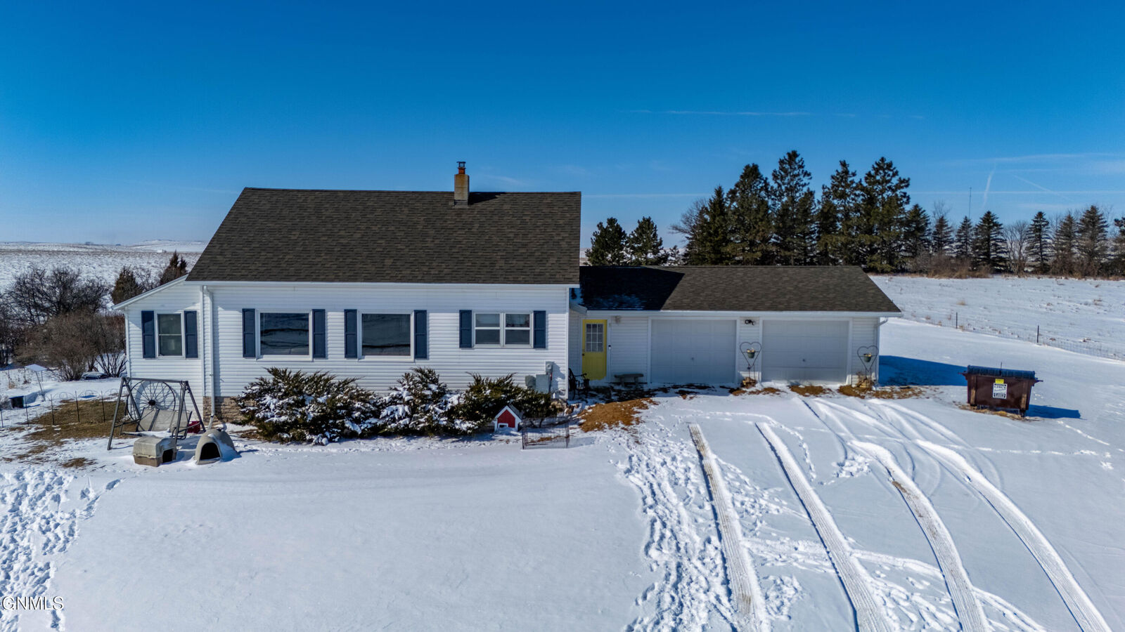 Property Photo: 6890 51st Avenue SW ND 58529