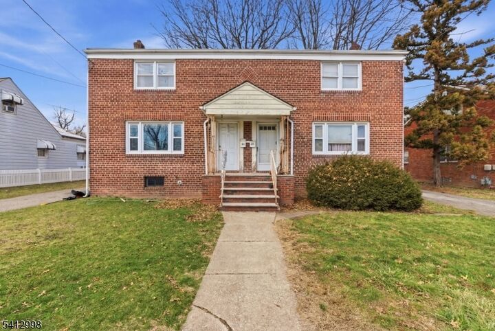 Property Photo:  21 Moore Pl 1  NJ 07109 