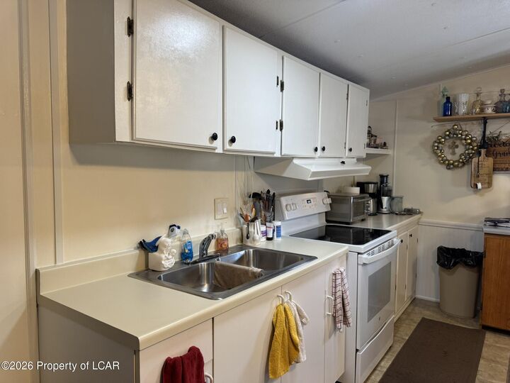 Property Photo:  13 Glen Rock Road  PA 18640 