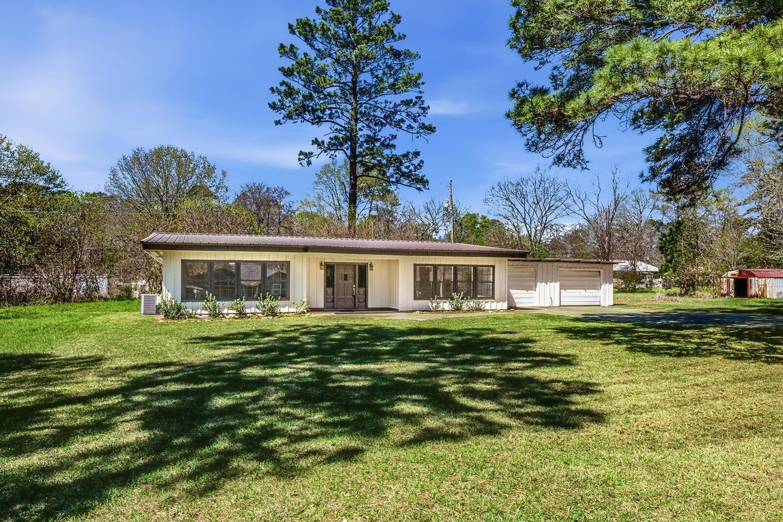 Property Photo:  16 Pine Lake Dr.  TX 77340 
