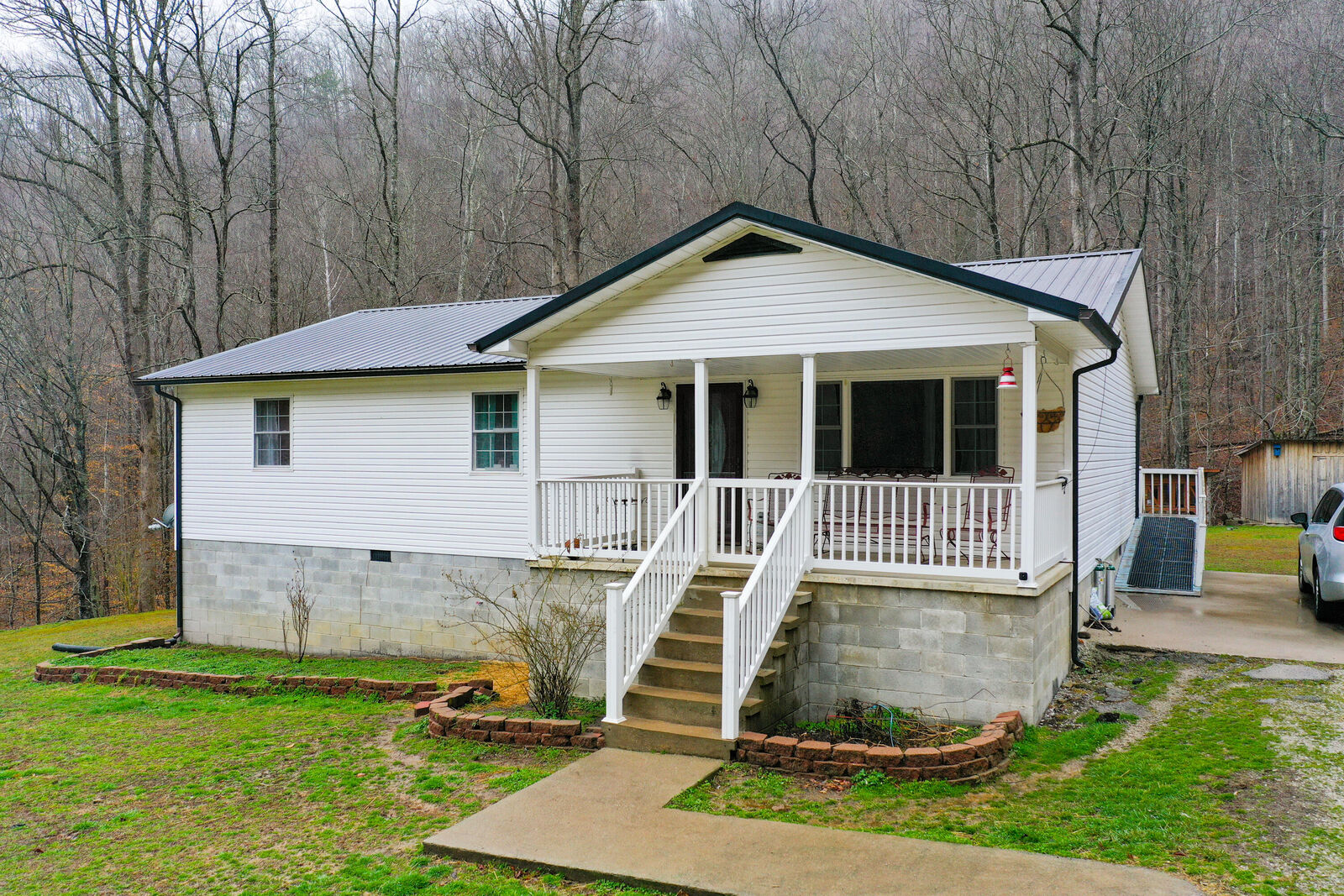 Property Photo:  1291 Polls Creek Road  KY 41764 