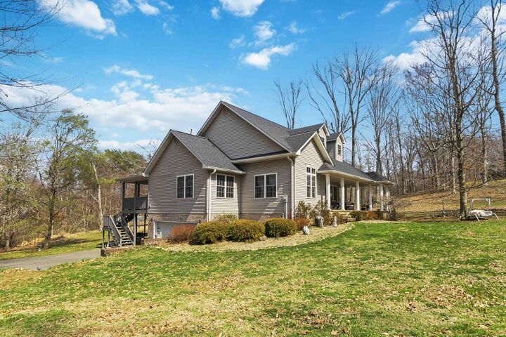 Property Photo: 398 Carriage Lane KY 42629