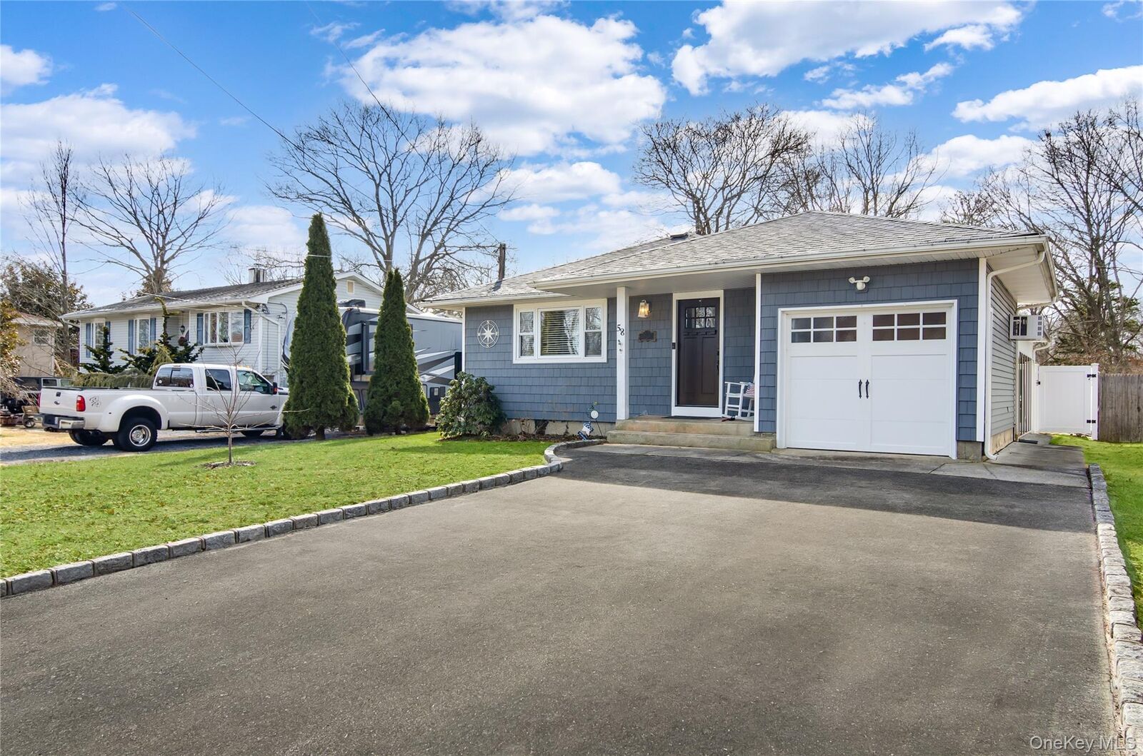 Property Photo:  58 Pentmoor Drive  NY 11950 