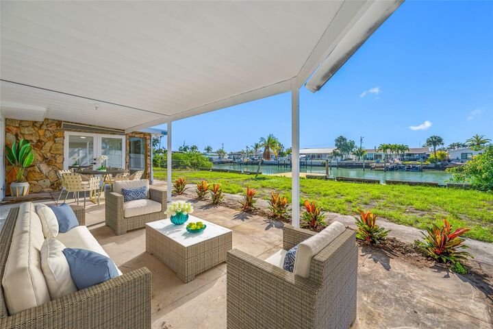 Property Photo:  7930 Causeway Boulevard S  FL 33707 