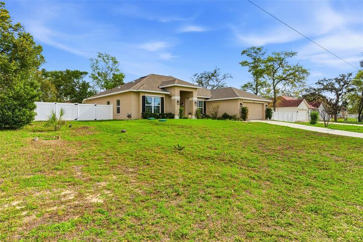 Property Photo:  12181 Topaz Street  FL 34608 