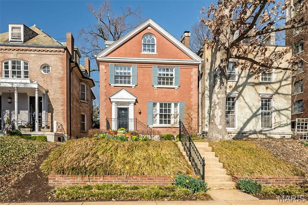 Property Photo:  4527 Maryland Avenue  MO 63108 