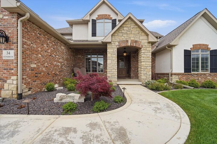 Property Photo: 34 Stonebrook Court IL 61704