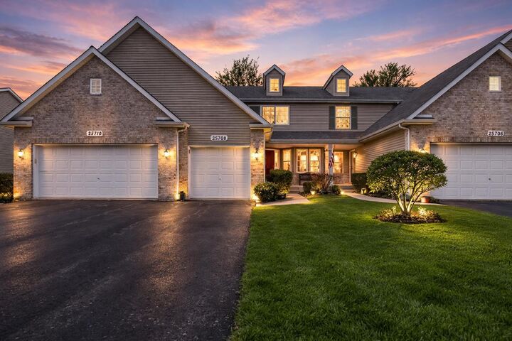 Property Photo:  25708 S Bridle Path  IL 60410 