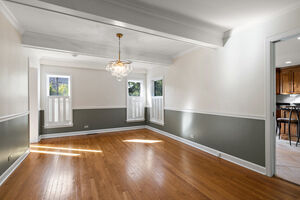 Property Photo:  372 Stratford Road  IL 60016 