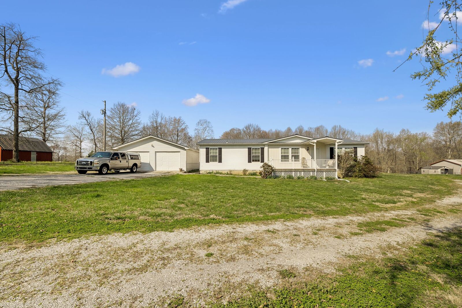 Property Photo: 555 Wesley Chapel Rd TN 38583