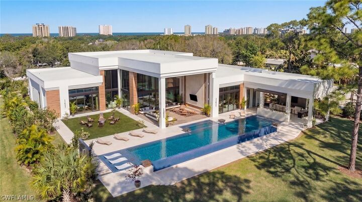 Property Photo:  6616 Trail Boulevard  FL 34108 