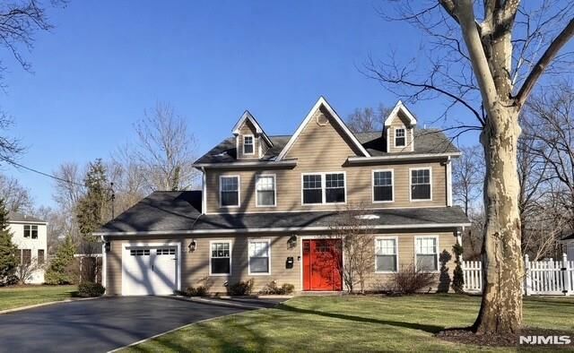 Property Photo:  44 Manor Road  NJ 07039 