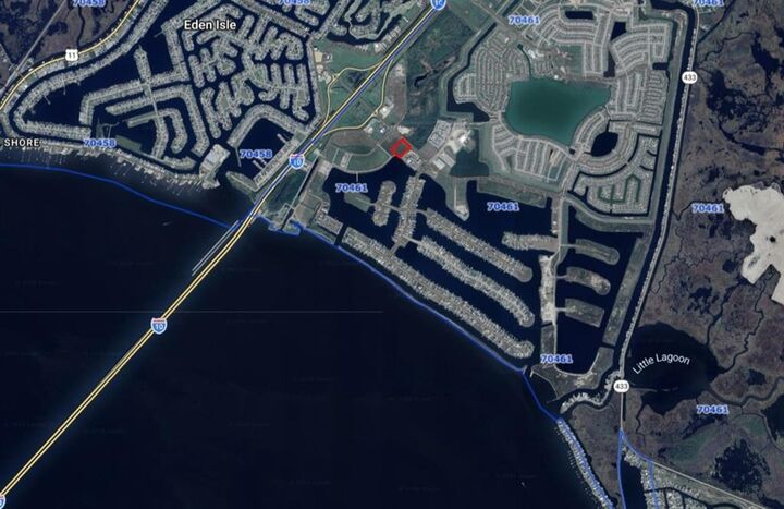 Property Photo:  Oak Harbor/Lakeshore Boulevard  LA 70461 