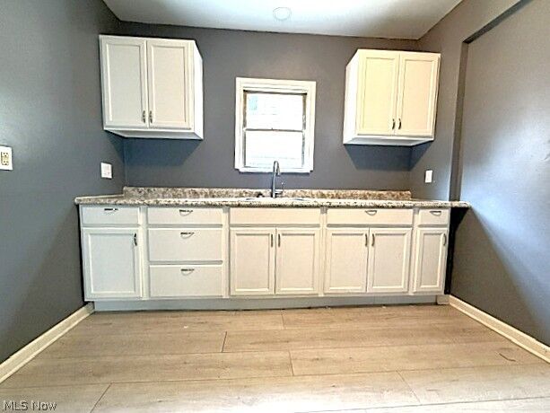 Property Photo:  877 Hammel Street  OH 44306 