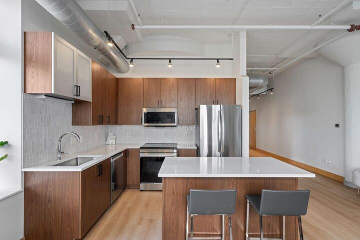 Property Photo: 918 3rd Street N 211 MN 55401