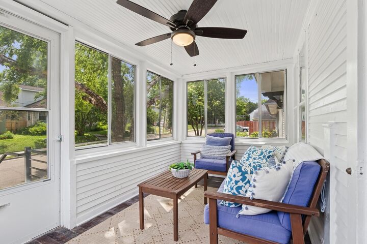 Property Photo:  117 9th Avenue NW  MN 55901 