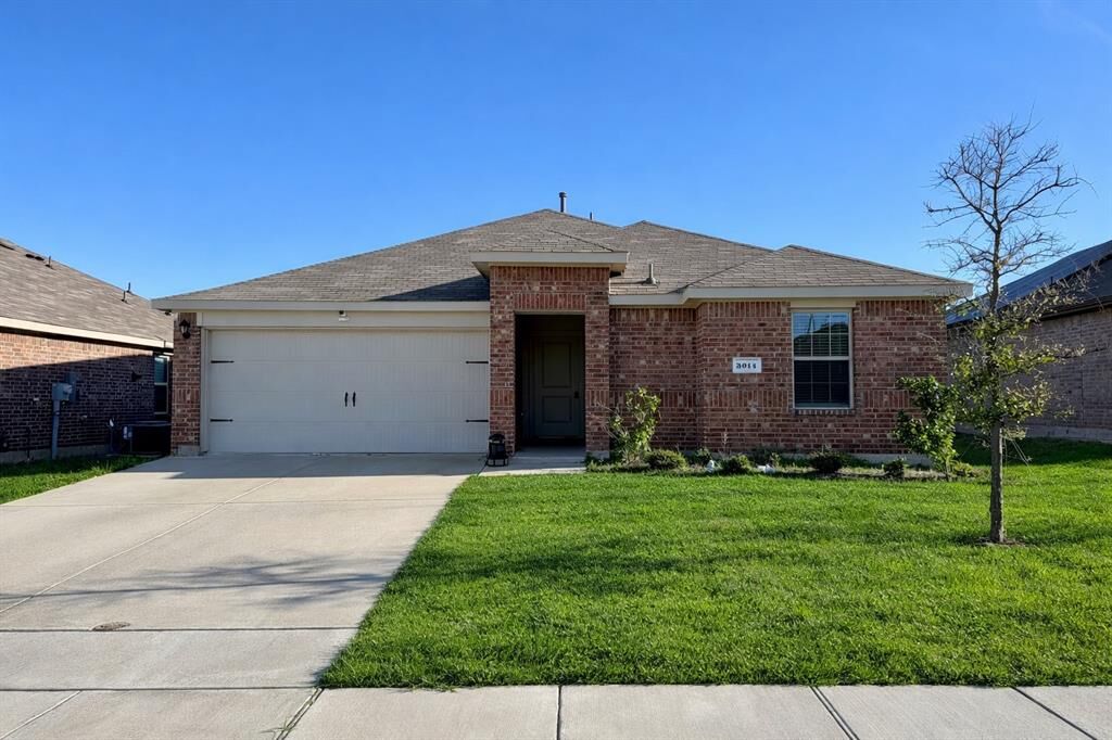 Property Photo:  3014 Saddleback Way  TX 75126 
