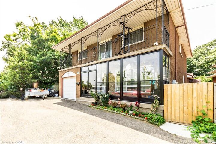 Property Photo:  404 Queenston Road  ON L8K 1J2 