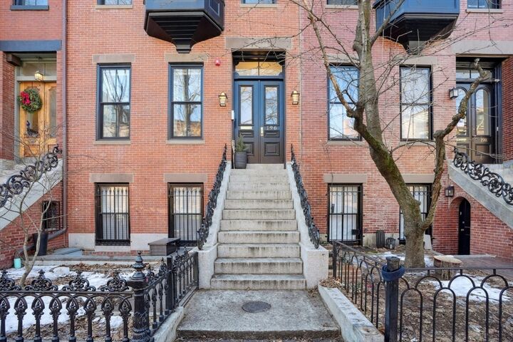 Property Photo:  196 West Springfield St 1  MA 02118 
