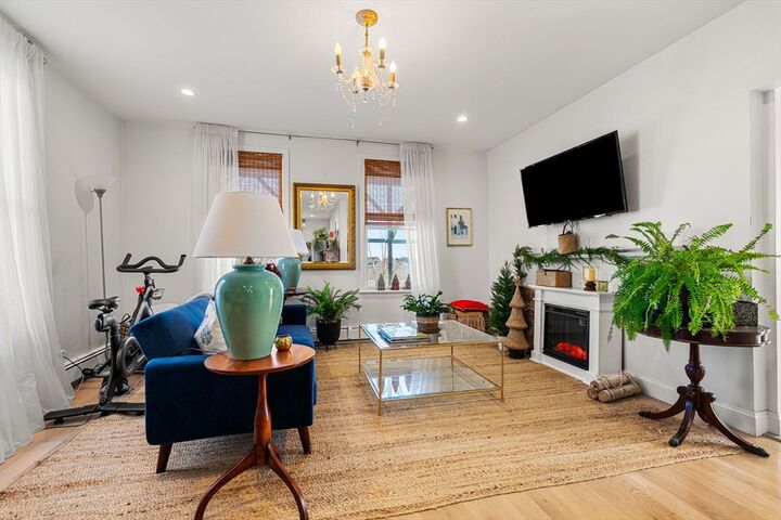 Property Photo:  1000 Winthrop Ave 2  MA 02151 